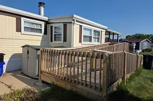 143 Starling Pl, Freehold, NJ 07728 - Photo 4