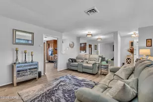 390 Picardy Ct, Lakewood, NJ 08701 - Photo 8