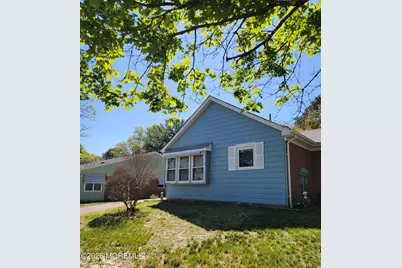 142 Hudson Parkway #A, Whiting, NJ 08759 - Photo 2