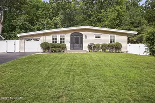 216 Parkview Ter, Lincroft, NJ 07738 - Photo 34