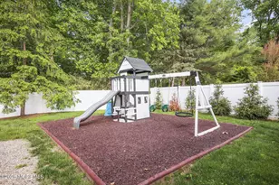 216 Parkview Ter, Lincroft, NJ 07738 - Photo 40