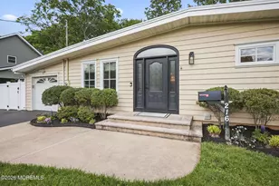 216 Parkview Ter, Lincroft, NJ 07738 - Photo 36