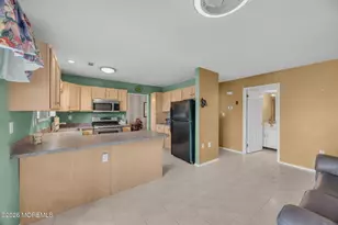 4 Aspen Ln, Freehold, NJ 07728 - Photo 14