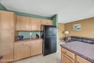 4 Aspen Ln, Freehold, NJ 07728 - Photo 18