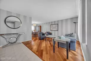 4 Aspen Ln, Freehold, NJ 07728 - Photo 6