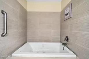 1C Cambridge Dr, Monroe Township, NJ 08831 - Photo 10