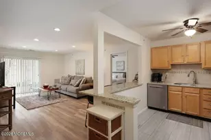 1015 Wedgewood Cir, Belford, NJ 07718 - Photo 2