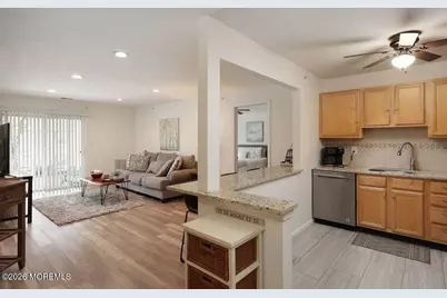 1015 Wedgewood Circle #1015, Belford, NJ 07718 - Photo 6