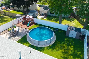 22 Columbia Rd, Sayreville, NJ 08859 - Photo 4