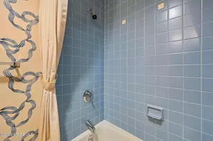 1 Peabody Ct, Teaneck Township, NJ 07666 - Photo 16