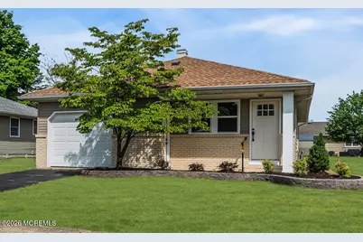 17 Margarita Street, Toms River Township, NJ 08757 - Photo 2