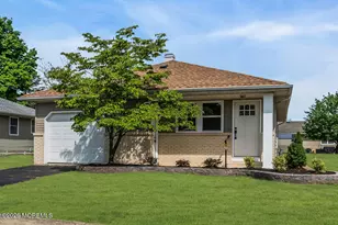 17 Margarita St, Toms River Township, NJ 08757 - Photo 2
