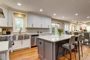 46 Thomas Dr, Manalapan Township, NJ 07726 - Photo 12