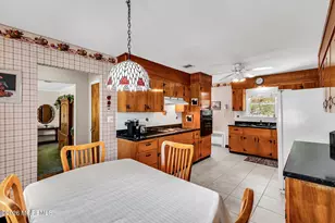 15 Chestnut St, Port Monmouth, NJ 07758 - Photo 8