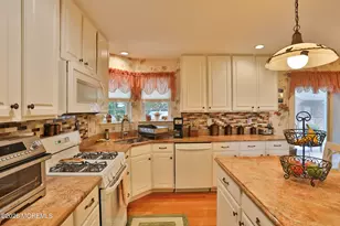 486 Mermaid Dr, Manahawkin, NJ 08050 - Photo 8