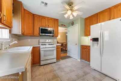 128 Skyline Drive, Lakewood, NJ 08701 - Photo 14