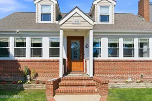 1901 Meadow Rd, Wall Township, NJ 07719 - Photo 4