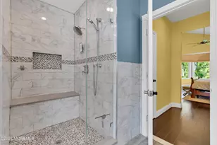 114 E Parsonage Way, Manalapan Township, NJ 07726 - Photo 18