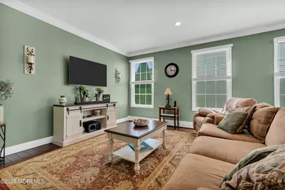 114 E Parsonage Way, Manalapan Township, NJ 07726 - Photo 6