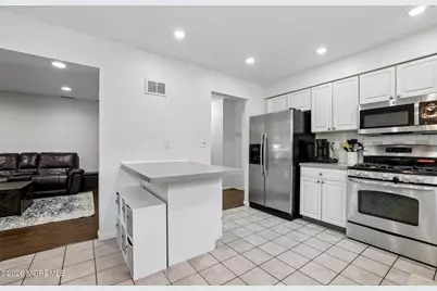 87 New Monmouth Road, Middletown, NJ 07748 - Photo 6