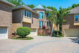116 Sequoia Woods Ct, Holmdel, NJ 07733 - Photo 2