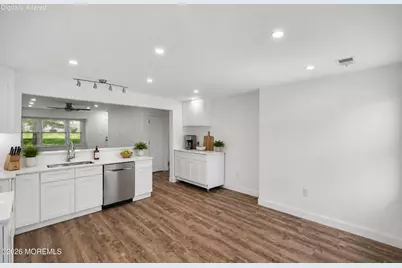 6 Plaza De Las Flores #C, Freehold, NJ 07728 - Photo 10
