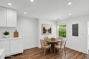 6 Plz de Las Flores, Freehold, NJ 07728 - Photo 10