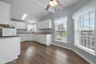 48 Fort Lee Dr, Manahawkin, NJ 08050 - Photo 12