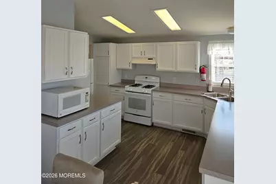 48 Fort Lee Drive, Manahawkin, NJ 08050 - Photo 12