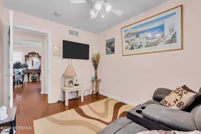 16 Avenue A, Helmetta, NJ 08828 - Photo 20