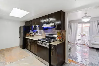 56 Kingsley Way, Freehold, NJ 07728 - Photo 10