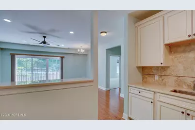 103 Becket Way, Morganville, NJ 07751 - Photo 10