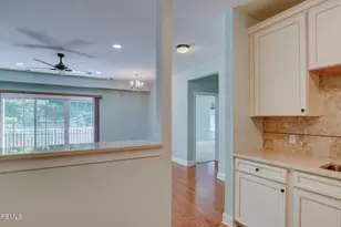 103 Becket Way, Morganville, NJ 07751 - Photo 10