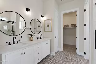 12 Hydrangea Dr, Manalapan Township, NJ 07726 - Photo 12