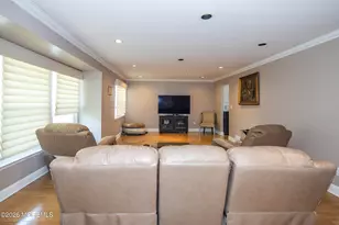 25 Mccue Rd, Morganville, NJ 07751 - Photo 6