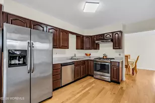 9 Beacon Ct, Holmdel, NJ 07733 - Photo 12