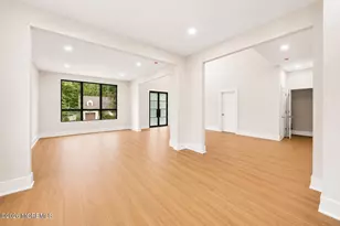 11 Hobart St, Marlboro Township, NJ 07746 - Photo 20