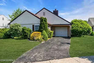 44 Buckingham Dr N, Manchester Township, NJ 08759 - Photo 4