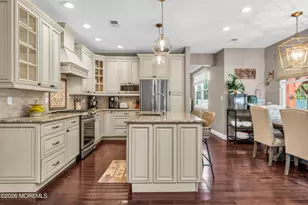 135 Woodcliff Blvd, Morganville, NJ 07751 - Photo 6