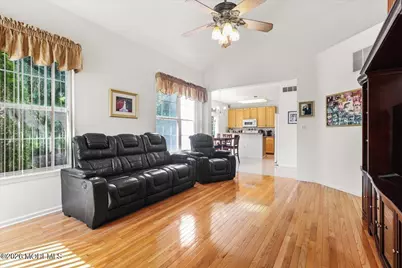 5 Yardley Manor Drive, Matawan, NJ 07747 - Photo 10