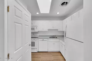30 Concord Ct, Red Bank, NJ 07701 - Photo 14