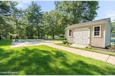 90 Cranberry Court, Red Bank, NJ 07701 - Photo 6