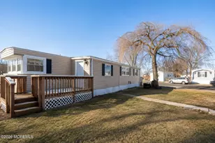 1 Bayshore Mobile Manor, Hazlet Township, NJ 07730 - Photo 2