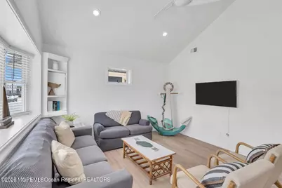 638A Redmond Avenue, Belmar, NJ 07719 - Photo 2
