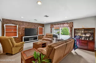 17 Point O Woods Rd, Middletown, NJ 07748 - Photo 34