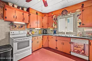 611 Pacific Ave, Perth Amboy, NJ 08862 - Photo 12