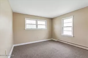 8 N Chestnut Street N, Hazlet Township, NJ 07730 - Photo 18
