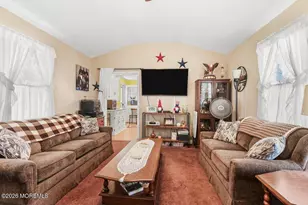 8 N Chestnut Street N, Hazlet Township, NJ 07730 - Photo 12