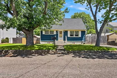 8 N Chestnut Street N, Hazlet Township, NJ 07730 - Photo 1