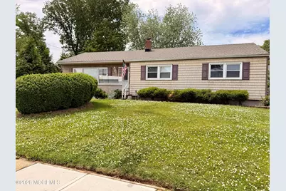 25 Lawrence Place, Freehold, NJ 07728 - Photo 2